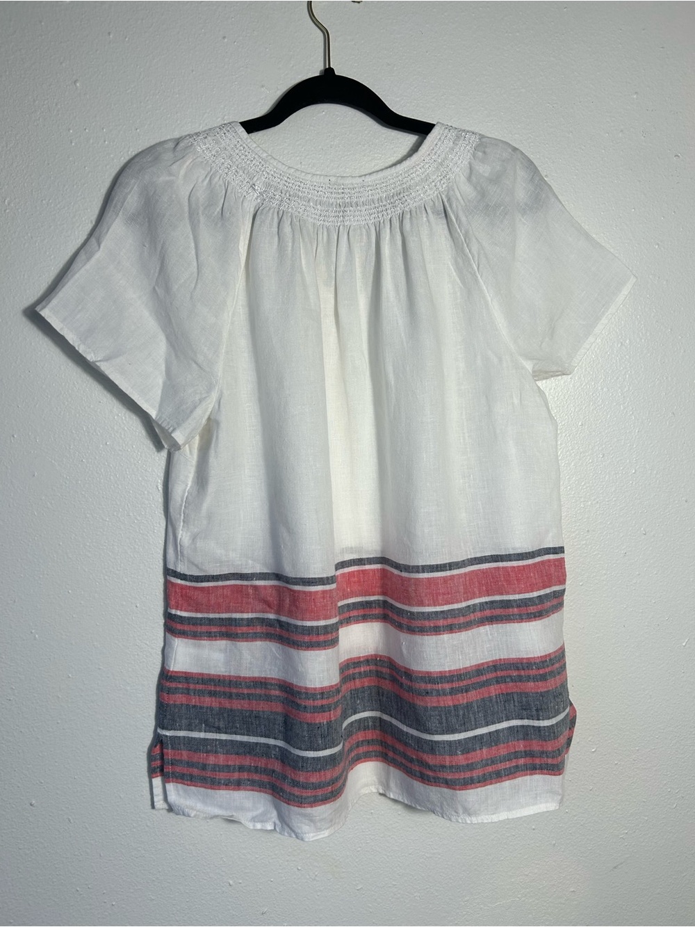 Talbots 100% Linen Blouse L Large White Red Blue Striped Border Smocked V-Neck - Picture 7 of 7